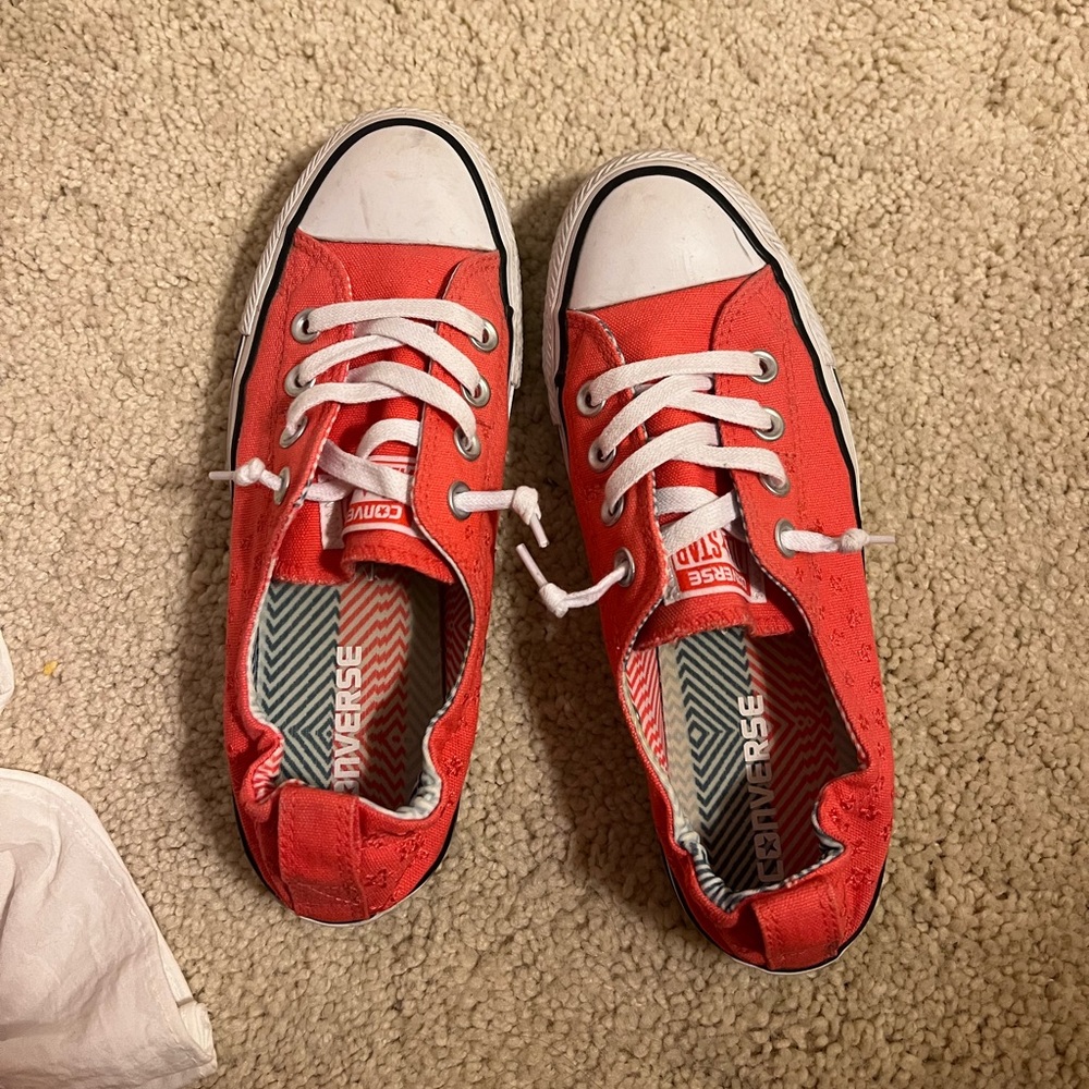 size 6.5 coral converse